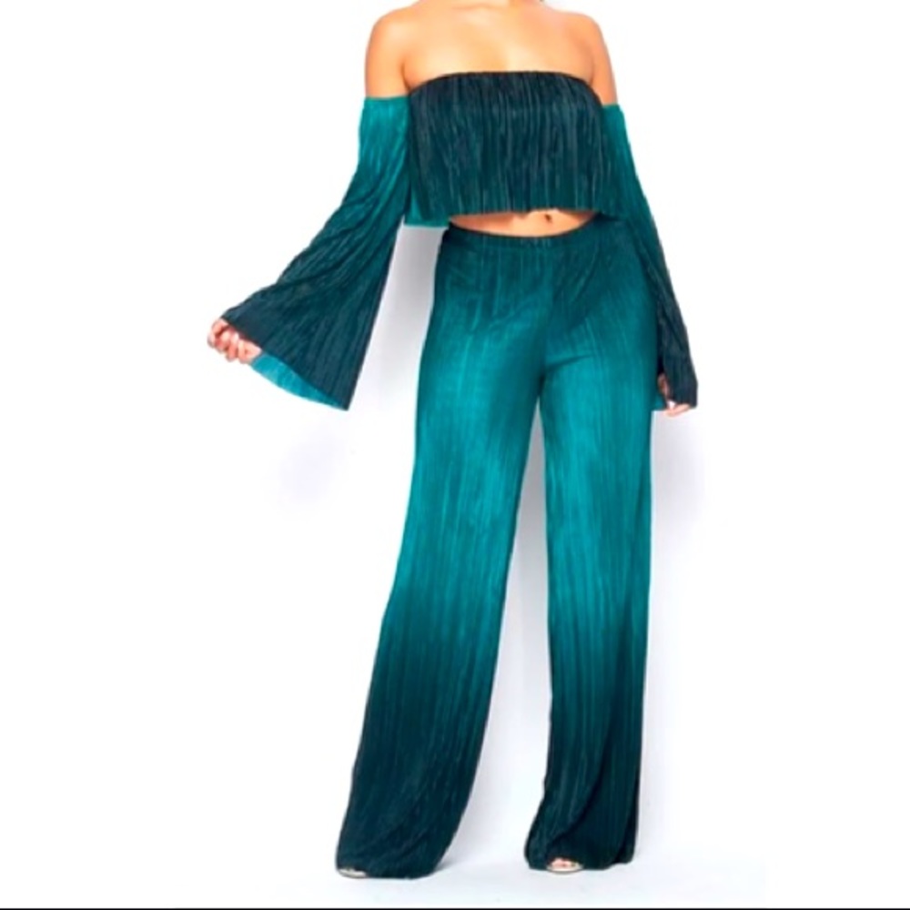 OFF SHOULDER LOOSE TOP 2 PIECE SET - Just Pretty LLC